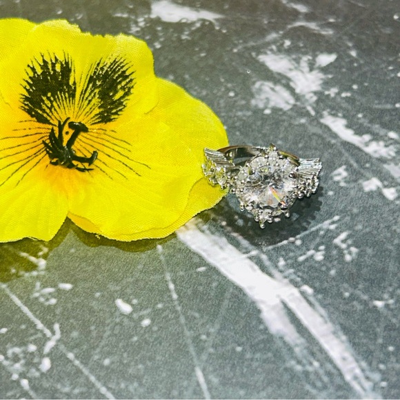 Silver Crystal Ring - Picture 9 of 17